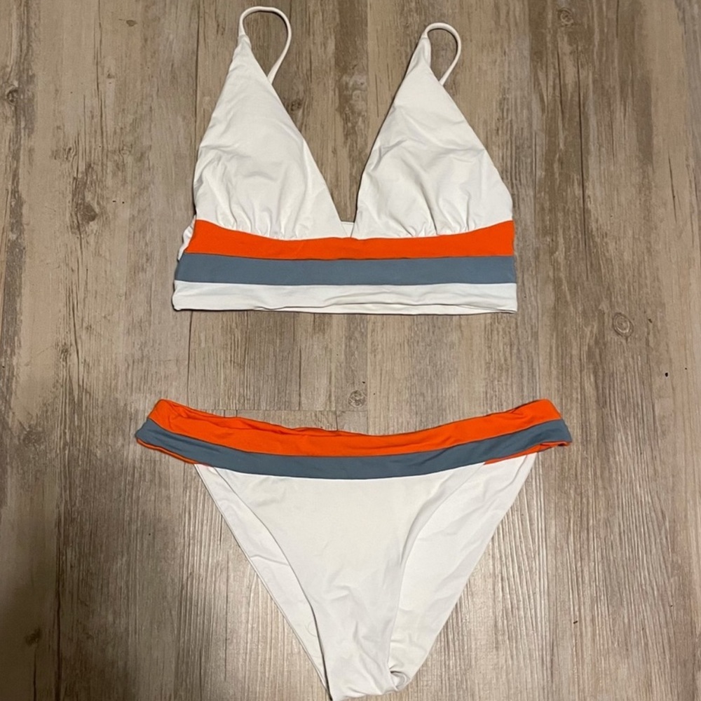 🔸L*Space~Olivia Top/Veronica Bottom Bikini Set - Picture 3 of 4